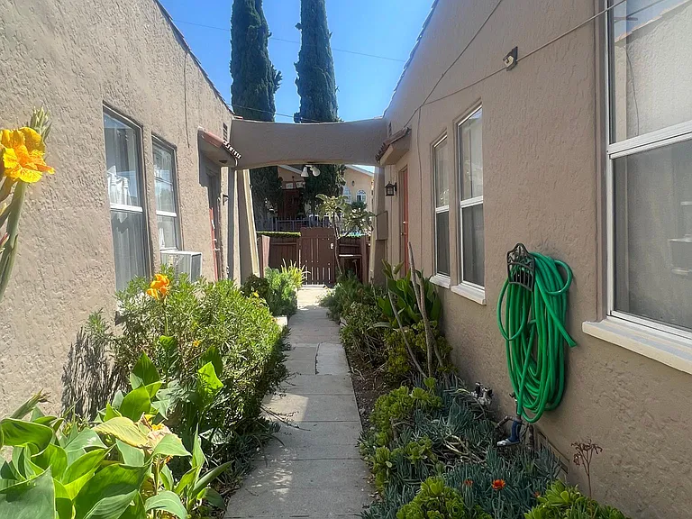 2151 Montana St #1/4 — Photo 10