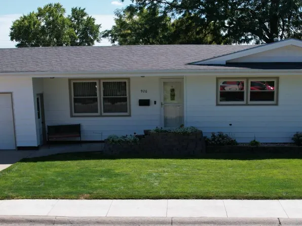 926 E 9th St, Ogallala, NE 69153
