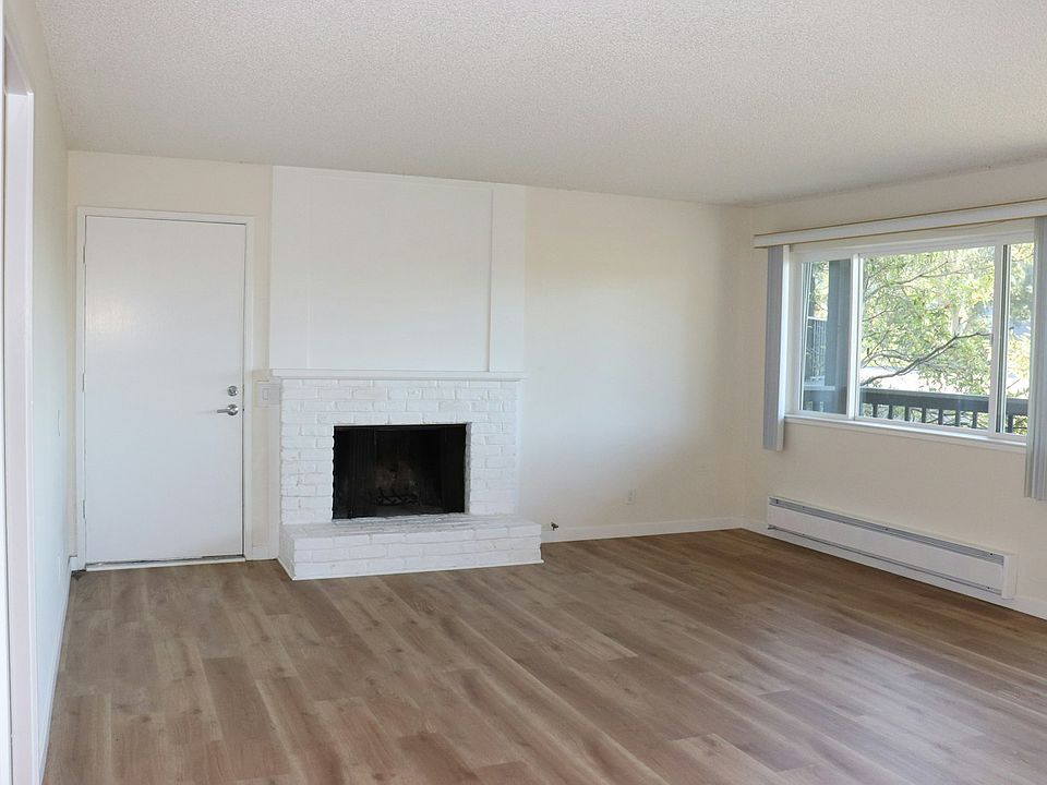 1st image of 22 Marinero Cir #44
