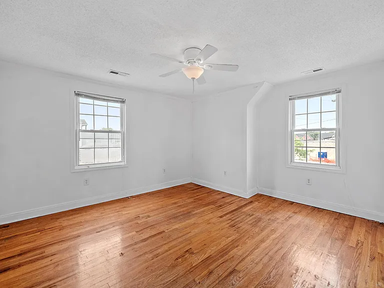 1345 Bayville Ct #2 — Photo 4