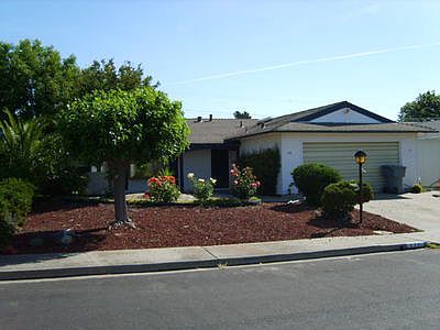 1st image of 170 Lassen Cir