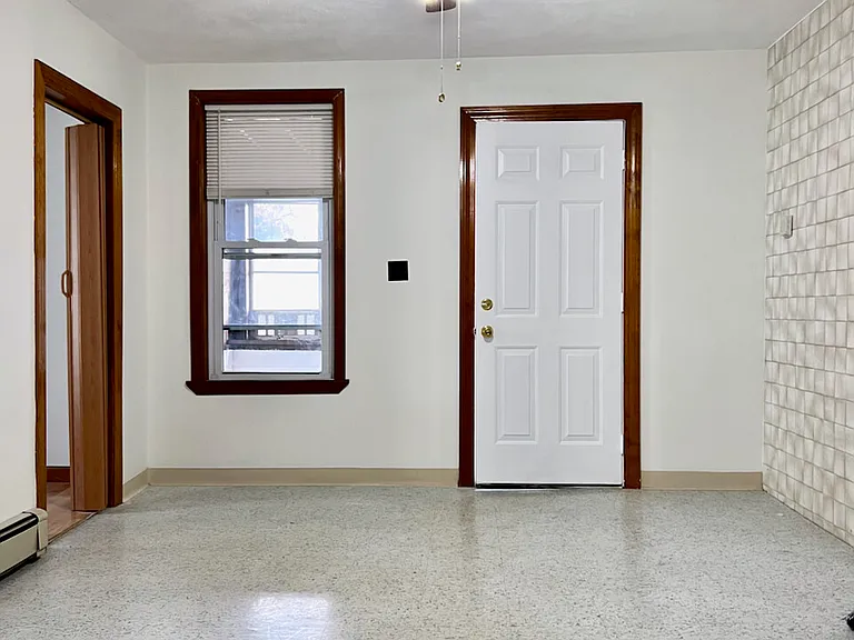 312 Washington St #2 — Photo 9