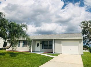 332 SW Kentwood Rd, Port Saint Lucie, FL 34953
