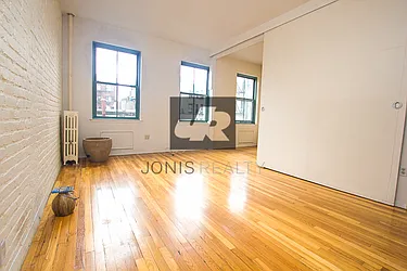 Rented by Jonis Realty