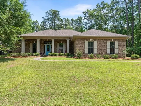 2631 Burlington Dr E, Mobile, AL 36695
