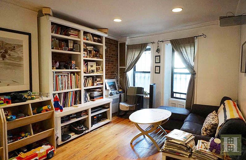 1st image of 366 Park Pl APT 1