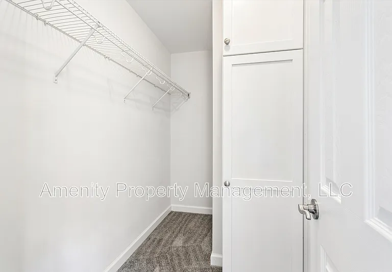 5434 Center St #1 — Photo 23