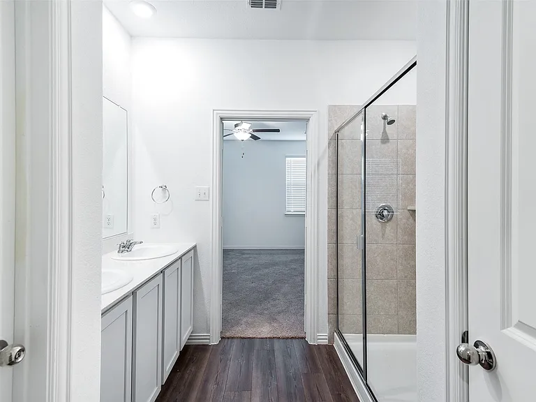 537 Robinson Way — Photo 12