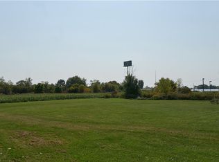 8450 Garman Rd, Burbank, OH 44214