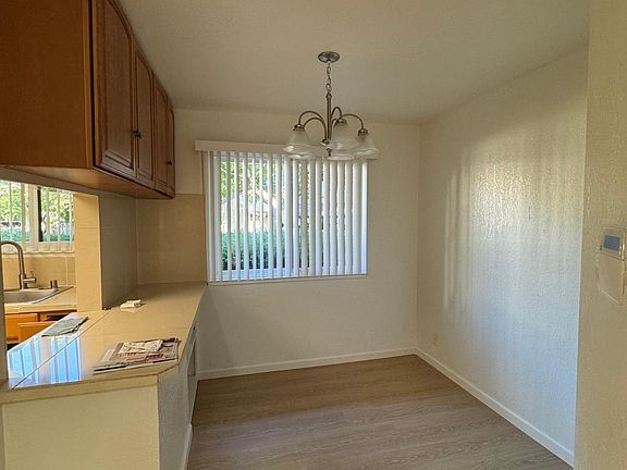 3rd image of 999 W Evelyn Ter APT 45