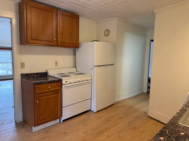 65 School St #3 — Photo 11
