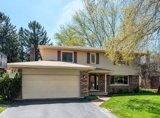 647 W Kimball Ave, Palatine, IL 60067