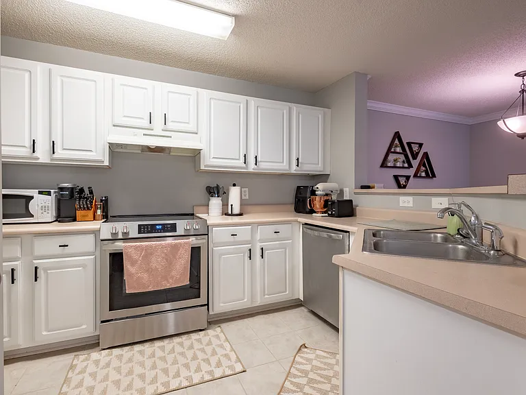 7302 Walden Park Dr — Photo 5