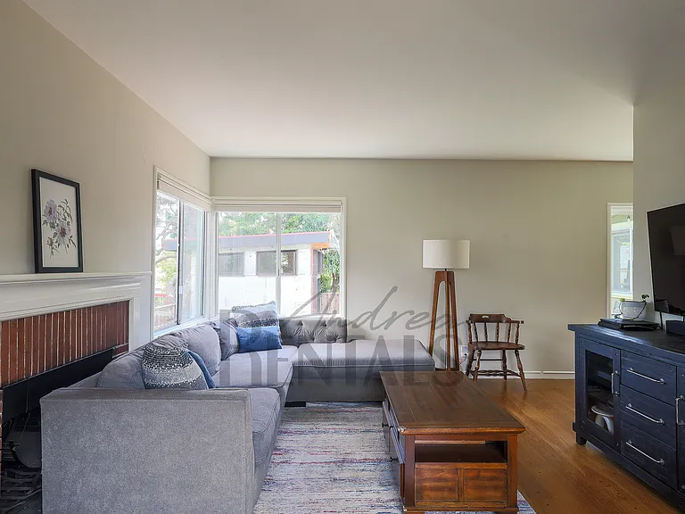 225 San Carlos Ave — Photo 6