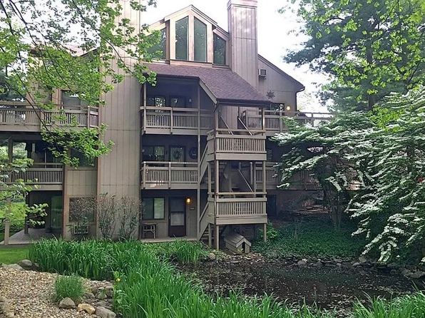 593 Meredith Ln