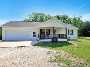 584 Dunham Rd, Saint James, MO 65559