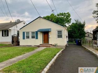 80 Auth Ave, Iselin, NJ 08830