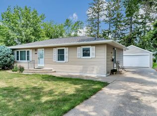 3204 1st Ave NW, Cedar Rapids, IA 52405