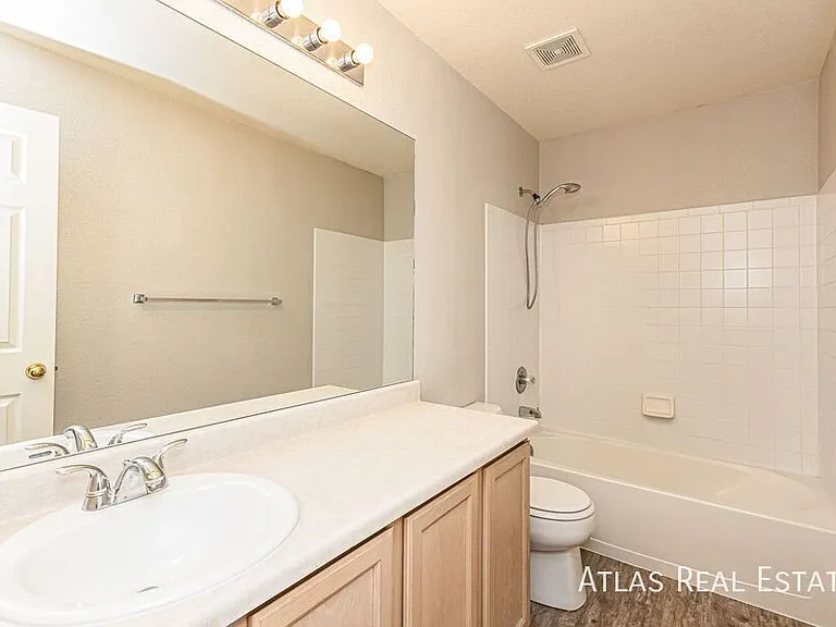 5045 Sweetgrass Ln — Photo 8