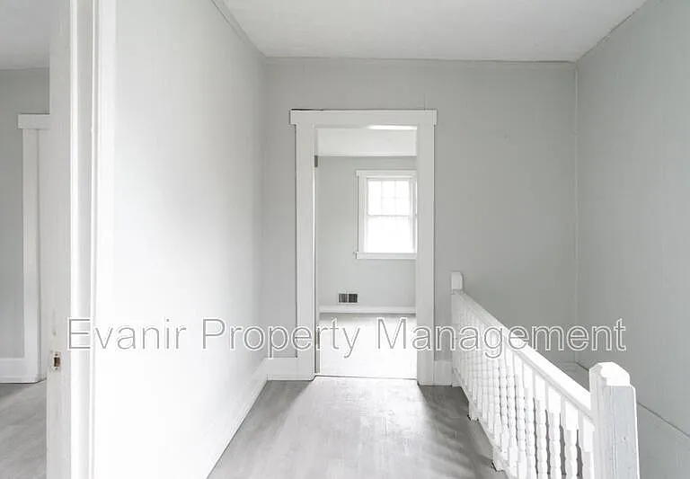 126 N Walnut St — Photo 27