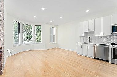 2nd image of 950 Saint Nicholas Ave #2A