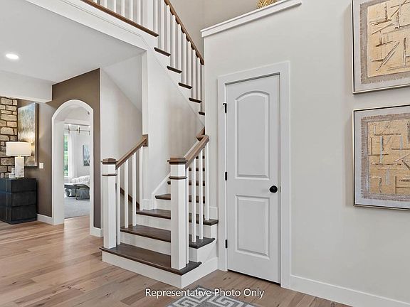 4th image of 349 Alpomado St