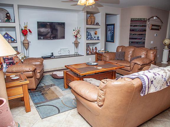 3rd image of 3017 N Princeton Dr