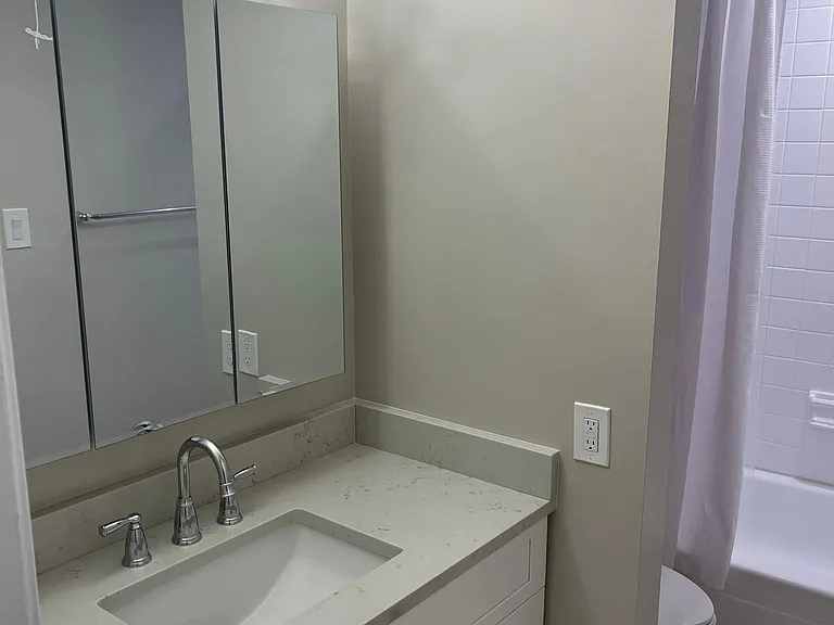 213 S Union St — Photo 28
