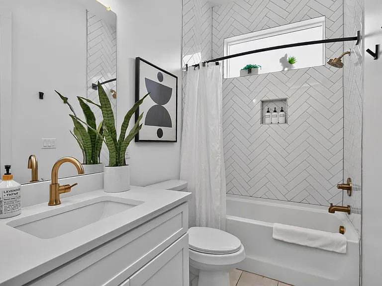 738 Douglas Ave #12 — Photo 29