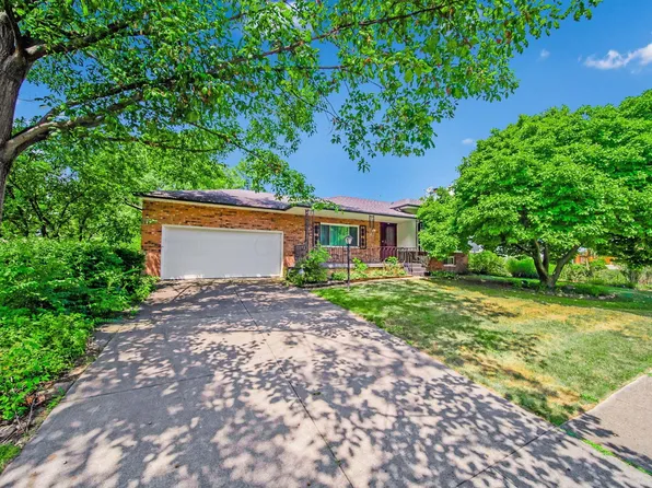 349 Briarwood Dr, Columbus, OH 43213