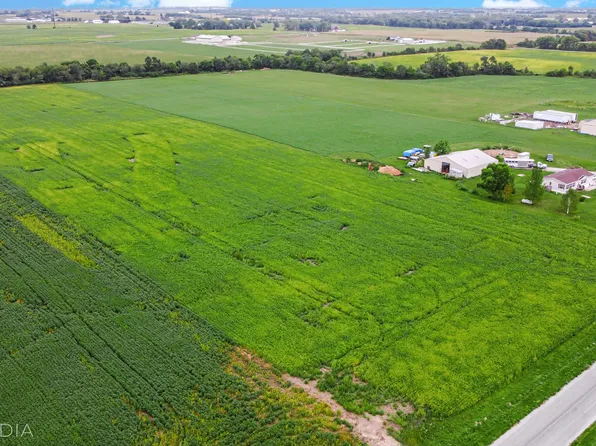 341 E Delite Inn Rd, Beecher, IL 60401