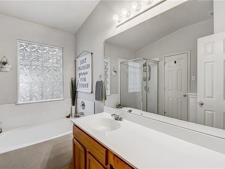 11515 James B Connolly Ln — Photo 15