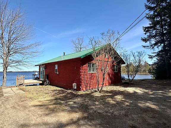 3rd image of 38 Lamb Farm Road