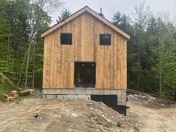 4th image of 62 Potter Road