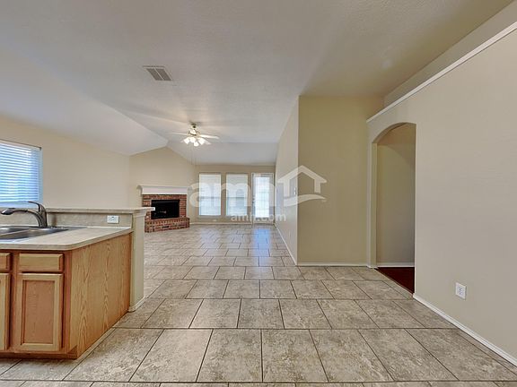 5th image of 9812 Sparrow Hawk Ln