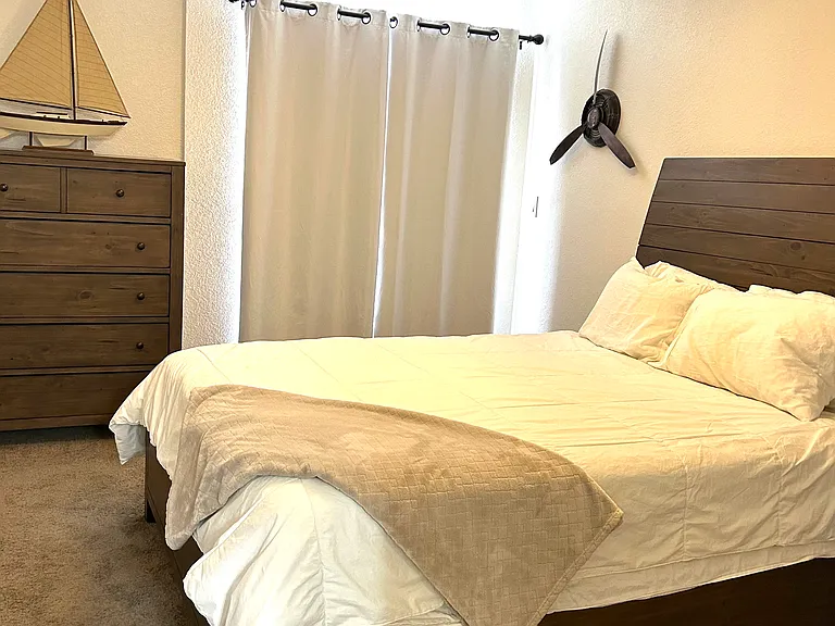 2887 Country Club Plz — Photo 31