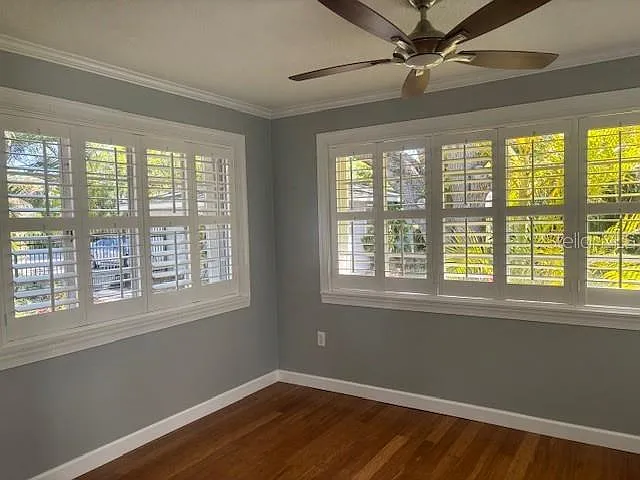 559 Chicago Ave — Photo 8