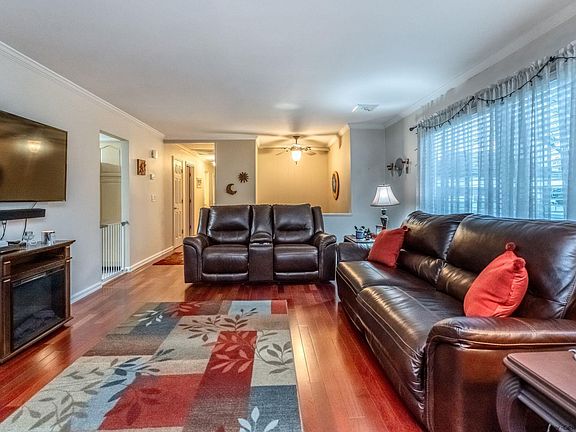 4th image of 143 Fairway Drive