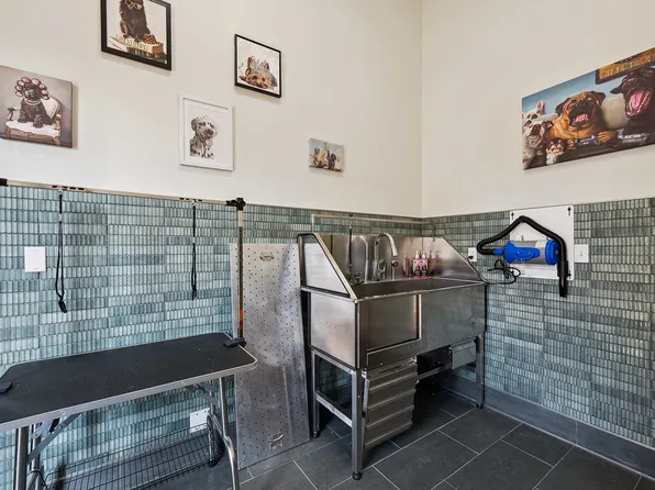 Devonshire Apartments