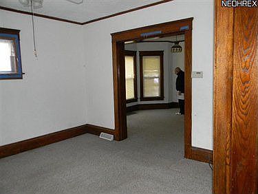 5th image of 219 Washington Ave
