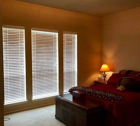 4th image of 1702 Poinsettia Blvd