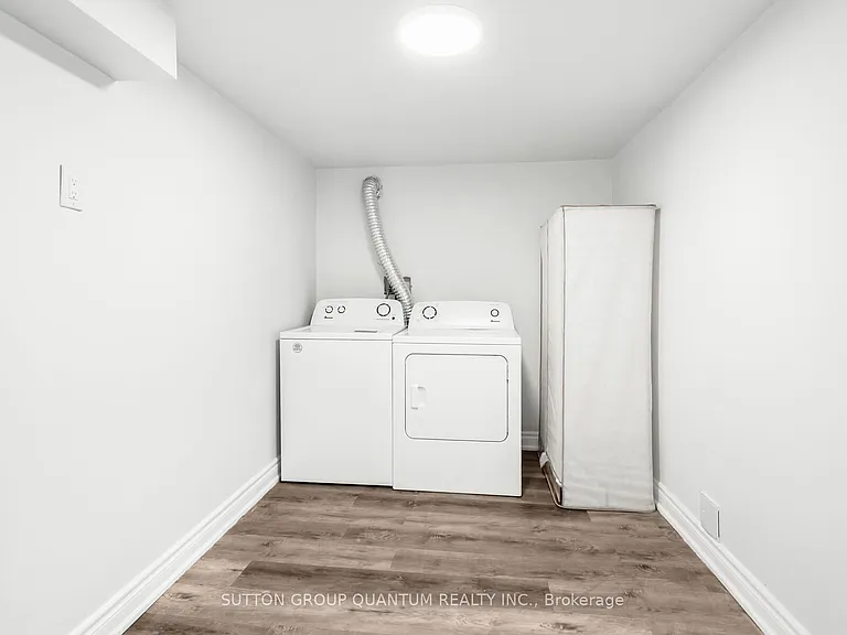 313 Ashbury Rd E #LOWER — Photo 17