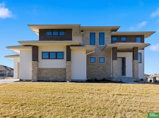 11616 115th St, Papillion, NE 68046