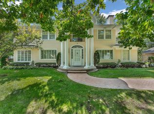 2 SW Westboro Pl, Topeka, KS 66604