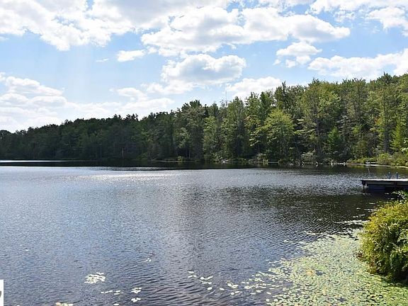 3rd image of 5662 Lake Five Ln NE