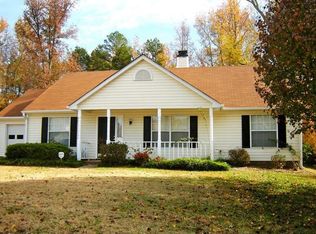 8200 Cadmium Ct, Charlotte, NC 28215