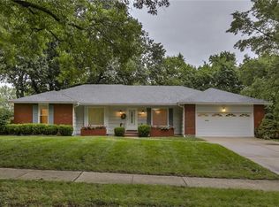 300 W 115th St, Kansas City, MO 64114
