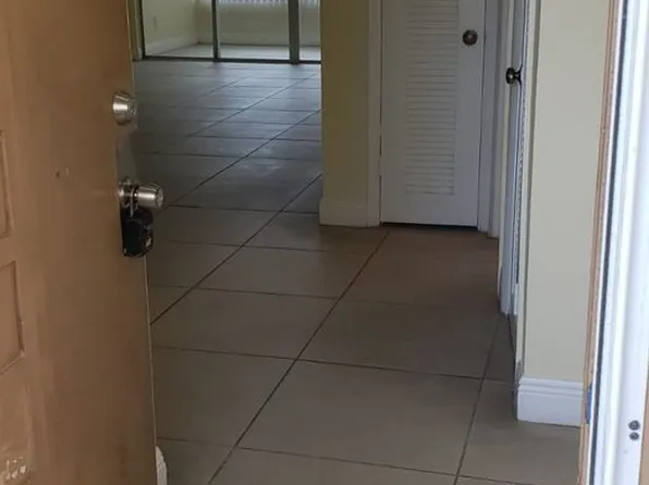 1601 NE 191st St #B312, Miami, FL 33179