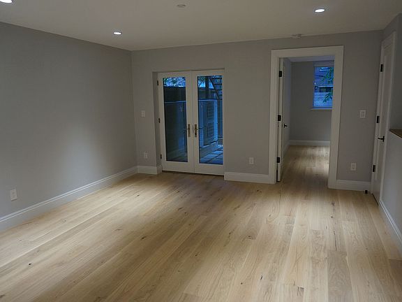 5th image of 130 W 119th St