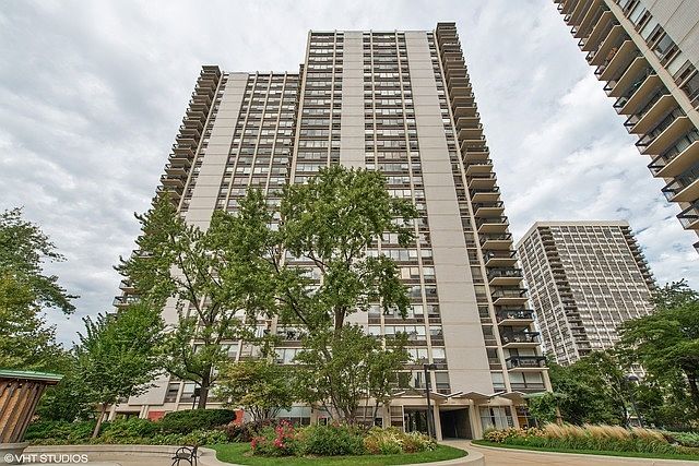 1st image of 1360 N Sandburg Ter APT 804